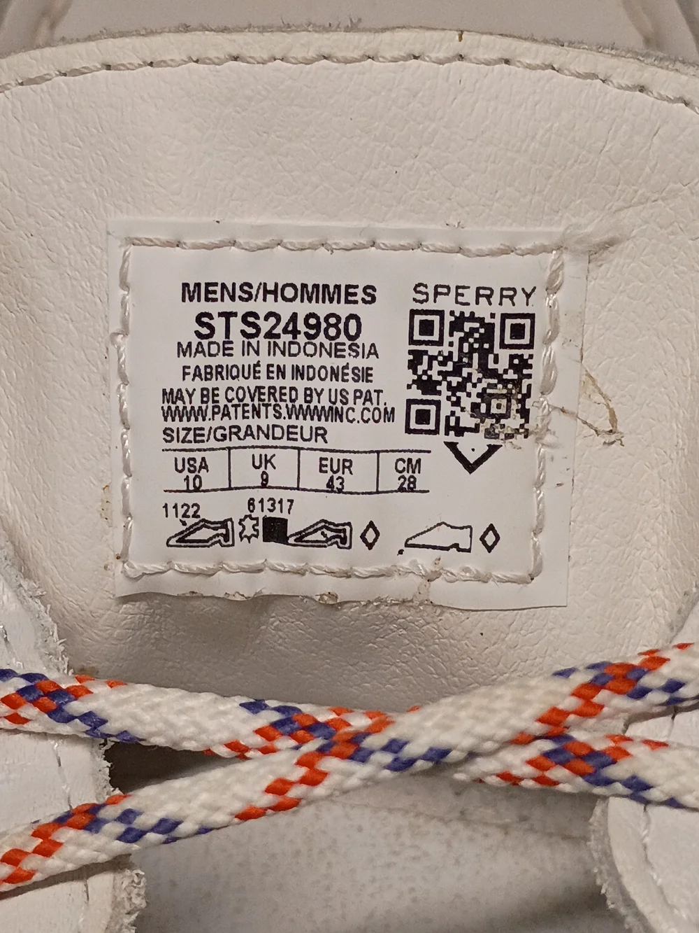 Sperry White Leather Boat Shoes with Red & Blue Braided Laces And Details. NEW